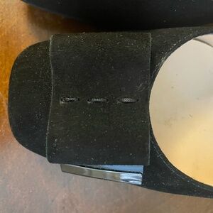 Ladies Black Suede & Patent Leather Pumps